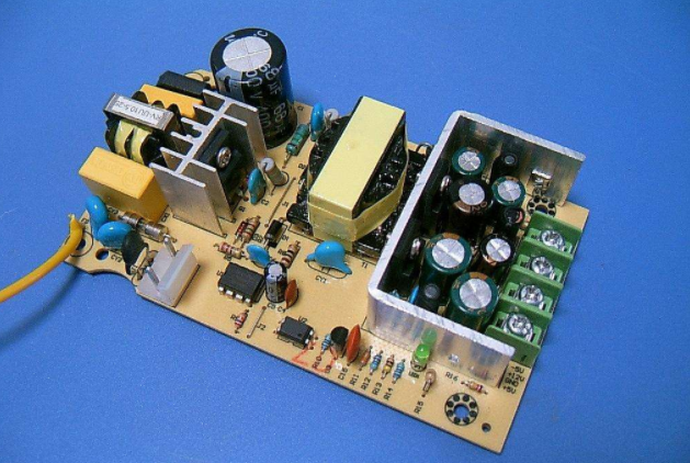 查看電容器的技術指標有哪些？